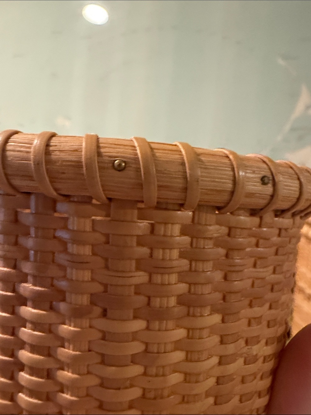 Nantucket basket hand woven signed with ivory shell top - Picture 9 of 15